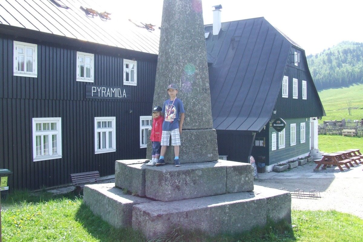 img00003.jpg