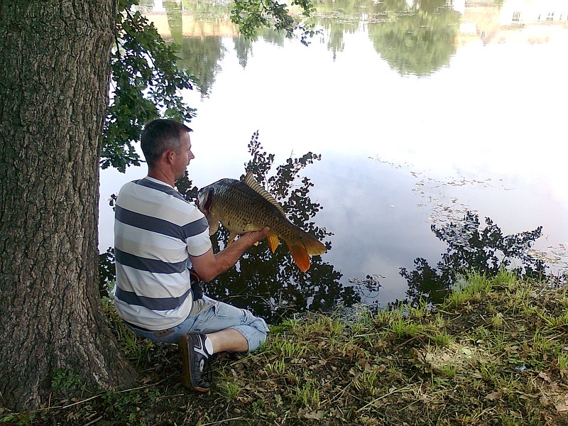 Rybářské závody Újezd 2012